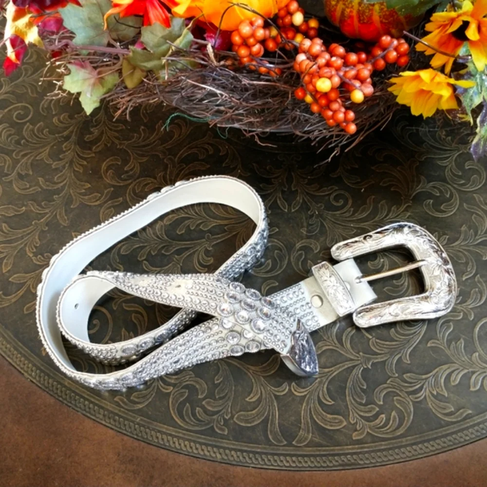 SOLD!!!!!!!!Kippy's Swarovski Crystal Rhinestone Champagne leather Authentic - Picture 8 of 12